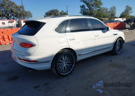 2021 Bentley Bentayga V8 из США, поврежденный, VIN SJAAM2ZV6MC035120